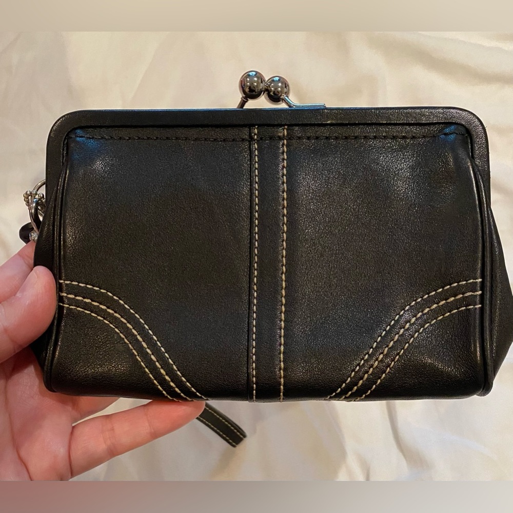 **SOLD**Coach black leather wristlet